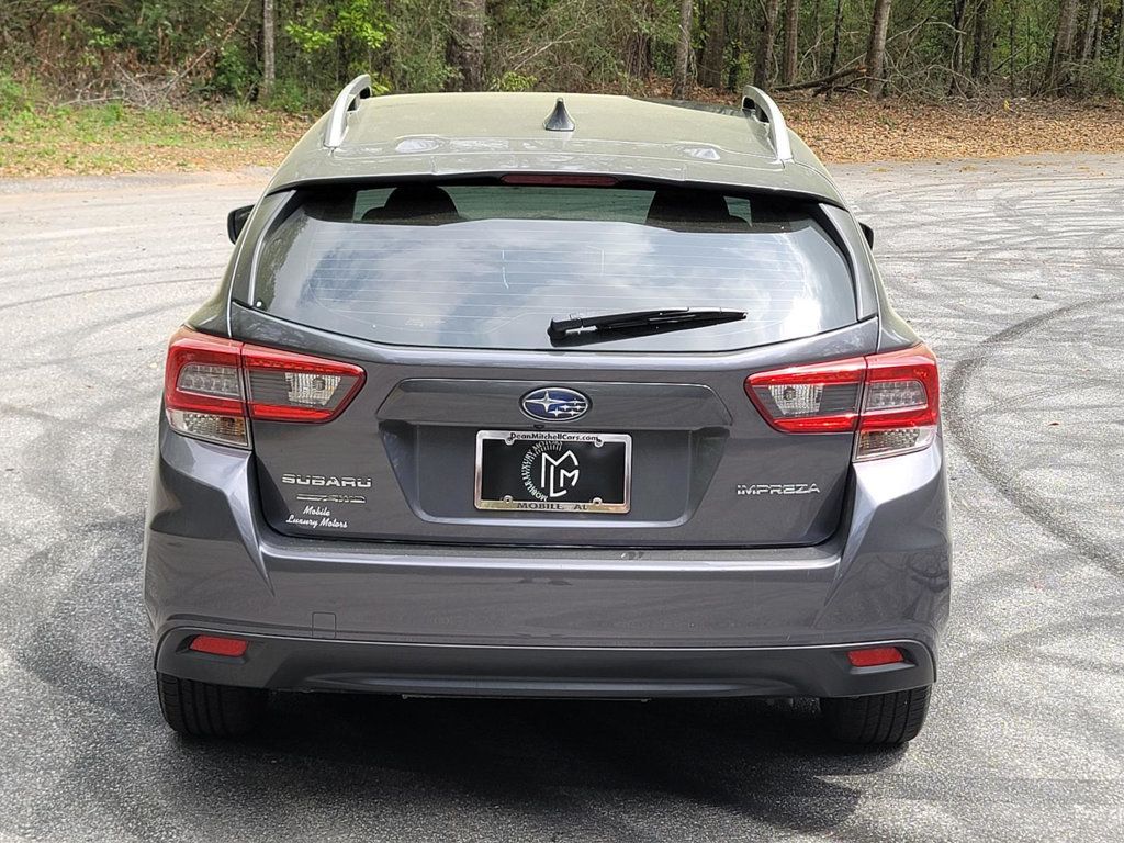2022 Subaru Impreza Premium photo 3