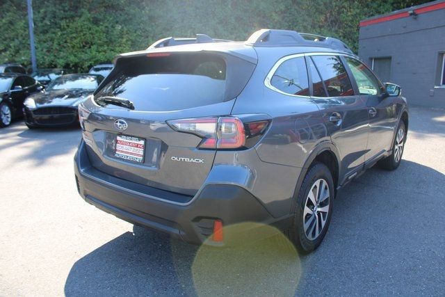 2022 Subaru Outback Premium photo 2