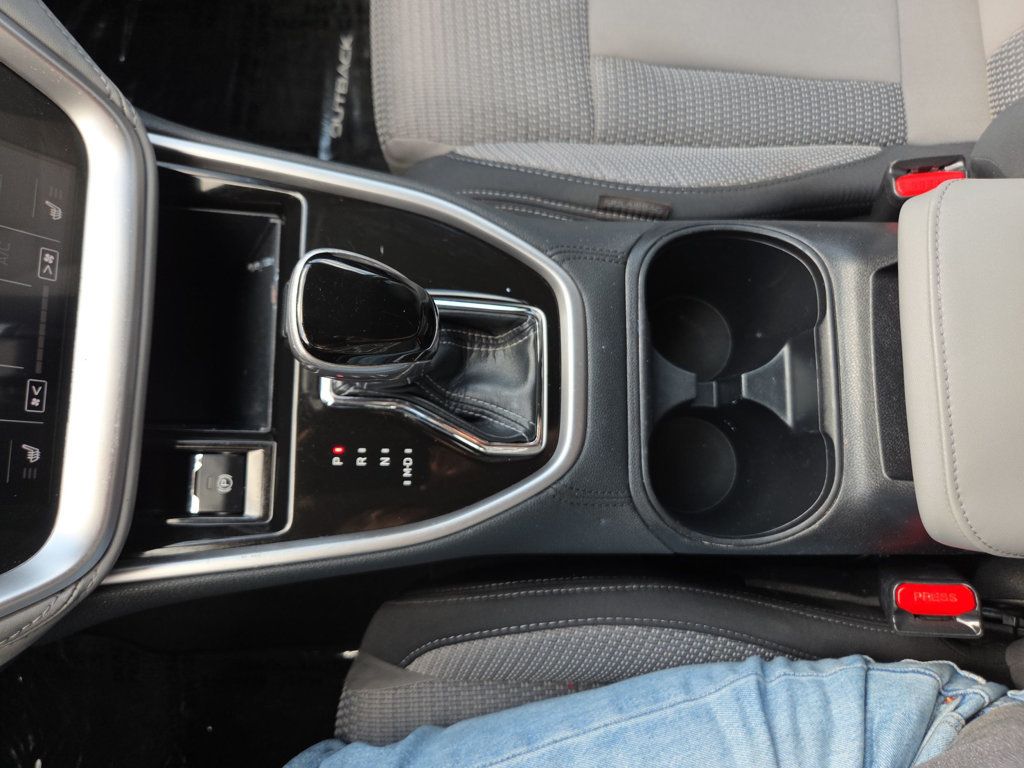 Subaru Outback photo 15