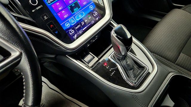 2022 Subaru Outback Premium CVT w/ Option Package 15, Navigation & Power Moonroof - 23039978 - 15