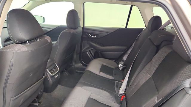 2022 Subaru Outback Premium CVT w/ Option Package 15, Navigation & Power Moonroof - 23039978 - 19