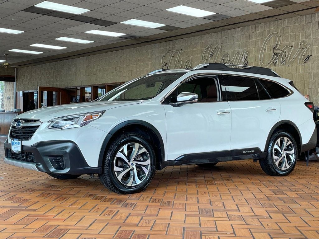 2022 Subaru Outback Touring XT photo 3