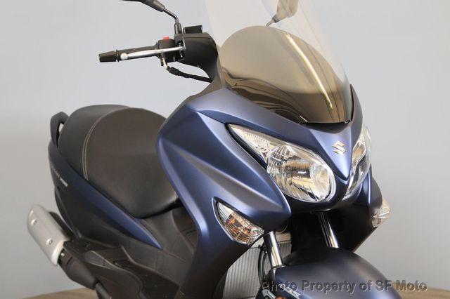 2022 Suzuki Burgman 200 ABS Under 1000 Miles! - 22489541 - 0