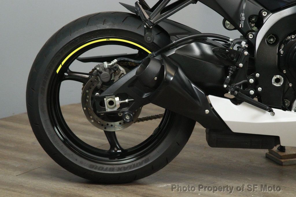 2022 Suzuki GSX-R750 Only 973 Miles! - 23053322 - 16