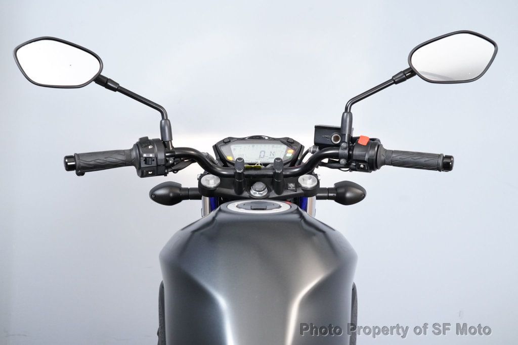 2022 Suzuki SV650 1 Owner, 3994Mi - 23070250 - 26