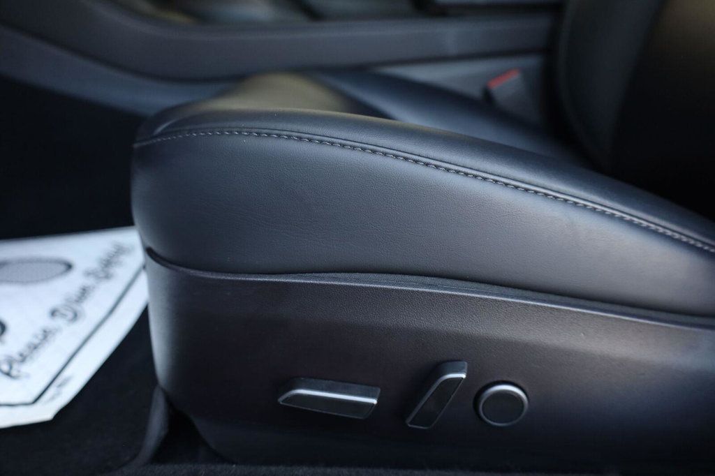 Tesla Model 3 photo 19