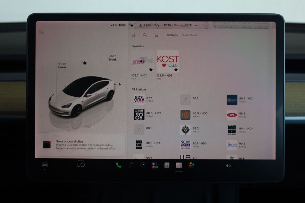 Tesla Model 3 photo 43