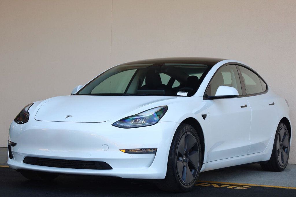 Tesla Model 3 photo 5