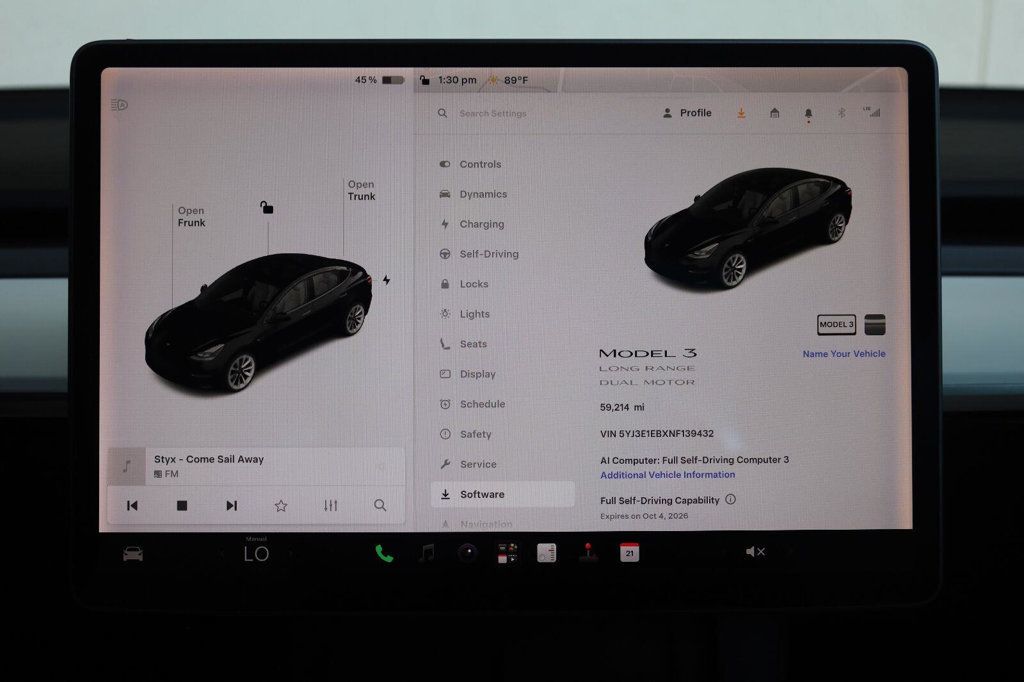 Tesla Model 3 photo 46