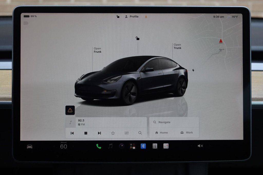 Tesla Model 3 photo 38