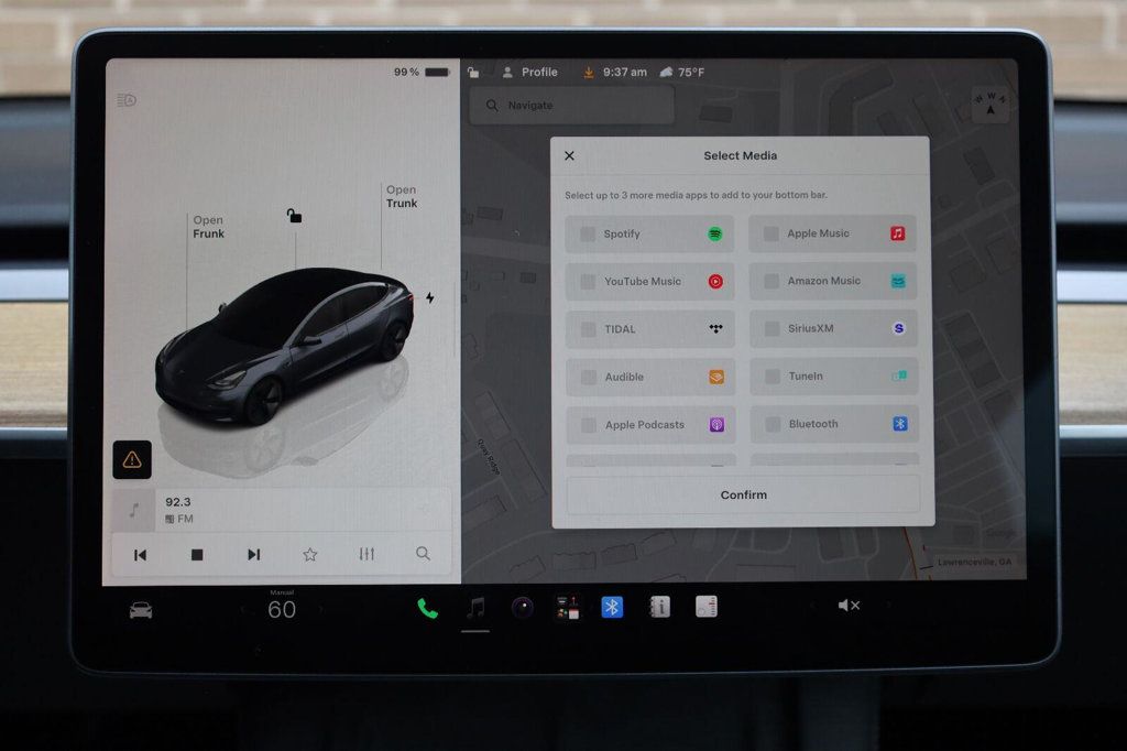 Tesla Model 3 photo 39