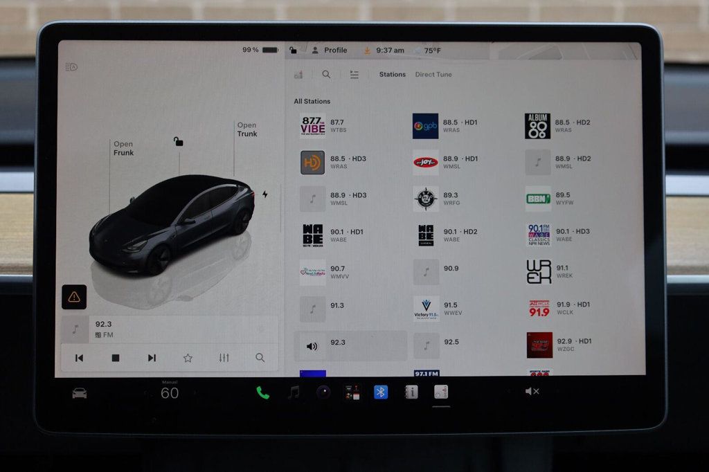 Tesla Model 3 photo 42