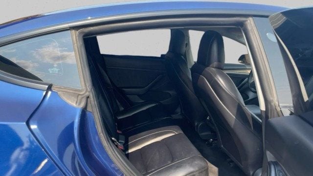 2022 Tesla Model 3 Long Range AWD - 23047300 - 15