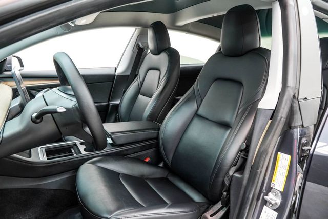 2022 Tesla Model 3 Long Range - Photo 11