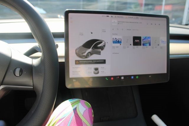 2022 Tesla Model 3 Long Range photo 10