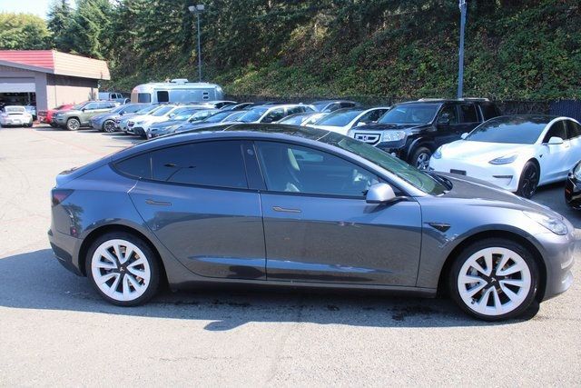 2022 Tesla Model 3 Long Range photo 2