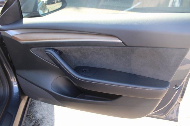 2022 Tesla Model 3 Long Range photo 20