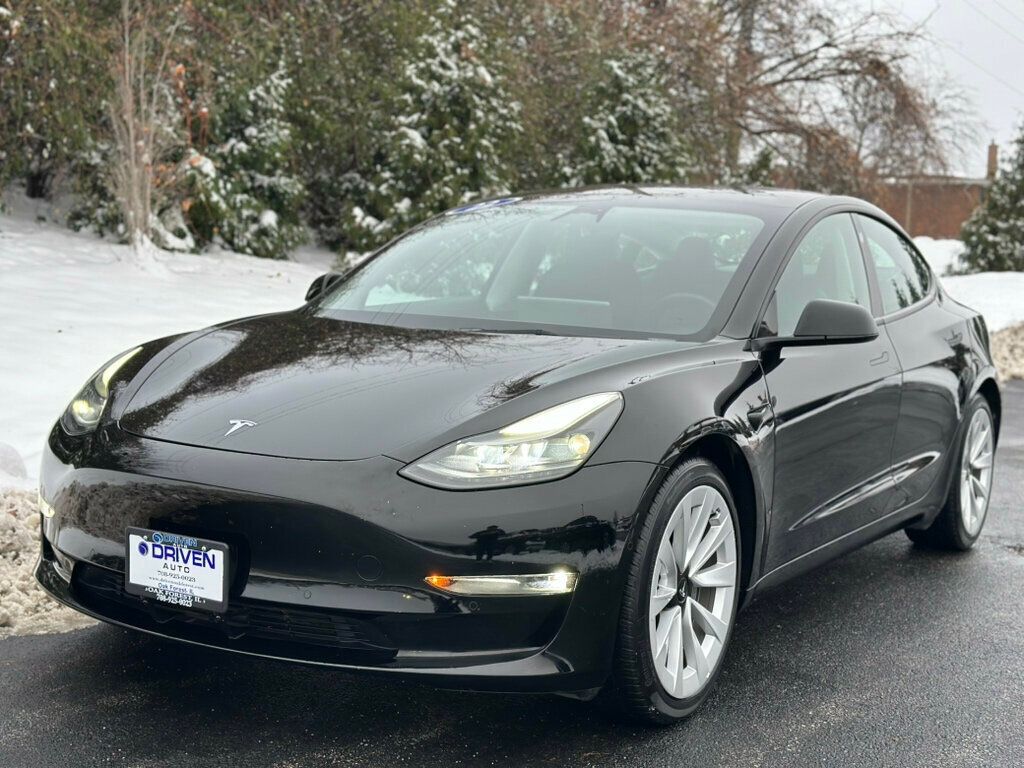 2022 Tesla Model 3 Long Range photo 2