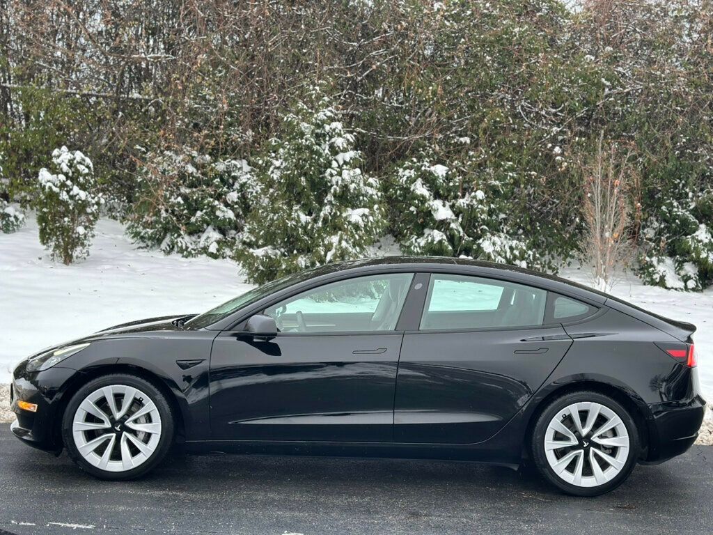 2022 Tesla Model 3 Long Range photo 3