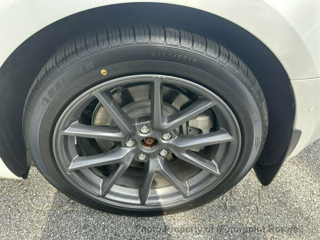 Tesla Model 3 photo 23