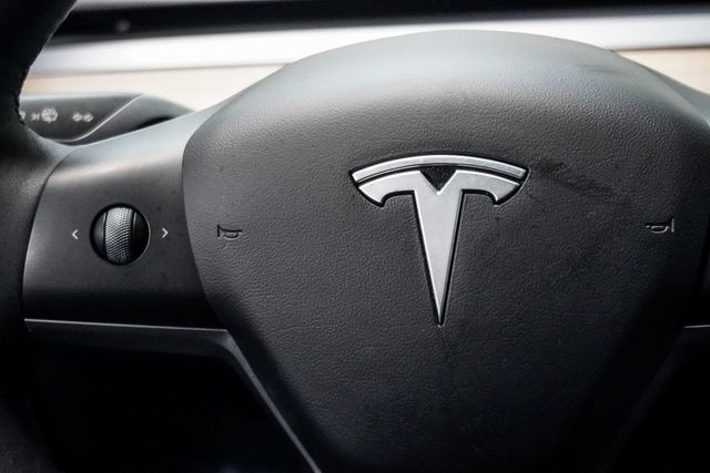 2022 Tesla Model 3 Long Range AWD - 23029722 - 16