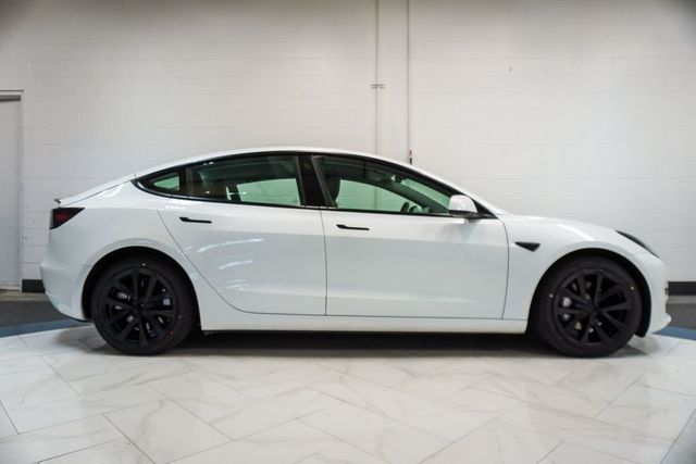 2022 Tesla Model 3 Long Range AWD - 23052903 - 25