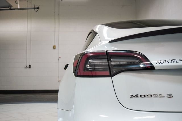 2022 Tesla Model 3 Long Range AWD - 23052903 - 28