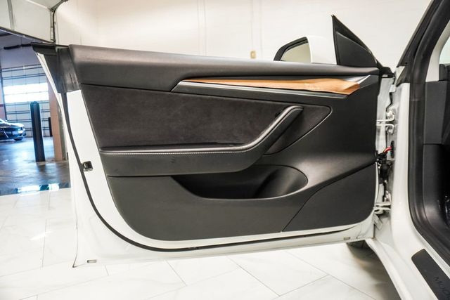 2022 Tesla Model 3 Long Range AWD - 23080523 - 17