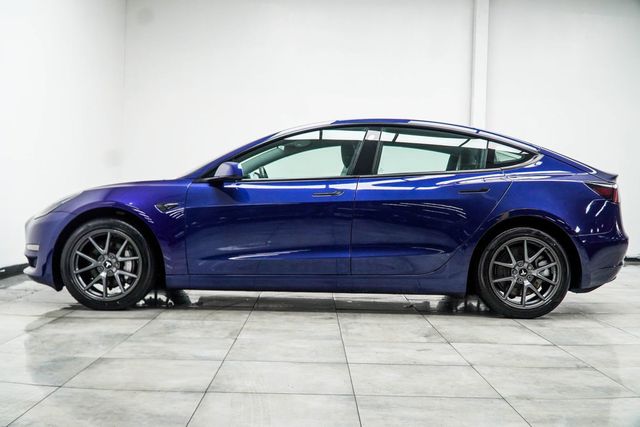 2022 Tesla Model 3 Long Range AWD - 23040654 - 9