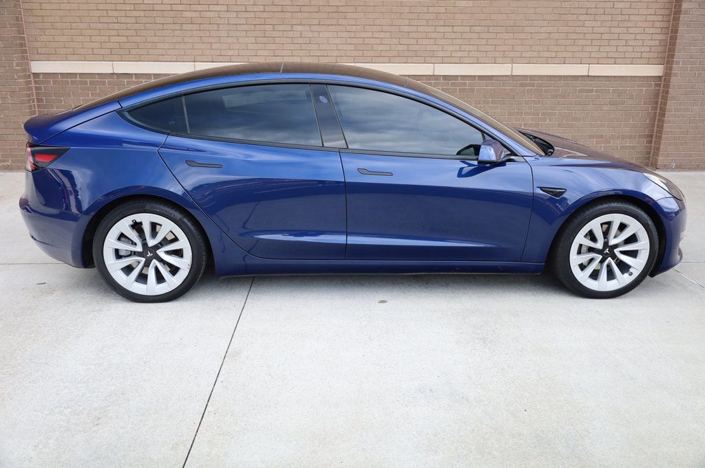 2022 Tesla Model 3 Long Range photo 4