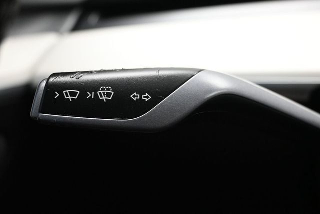 2022 Tesla Model 3 Long Range AWD - 23059940 - 18