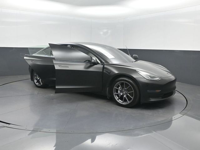 2022 Tesla Model 3 Long Range AWD - 23059940 - 29