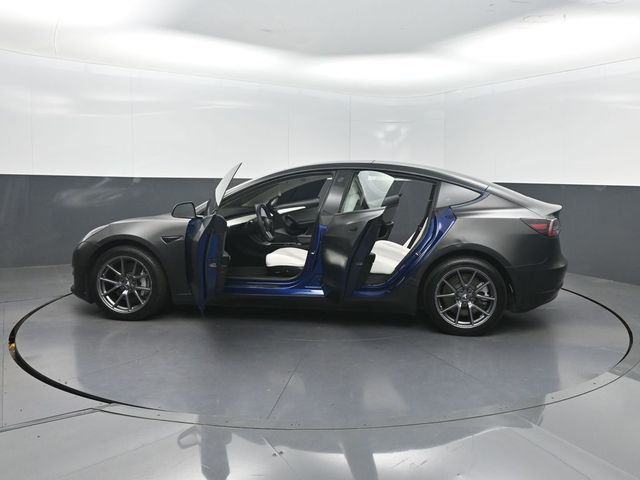 2022 Tesla Model 3 Long Range AWD - 23059940 - 30