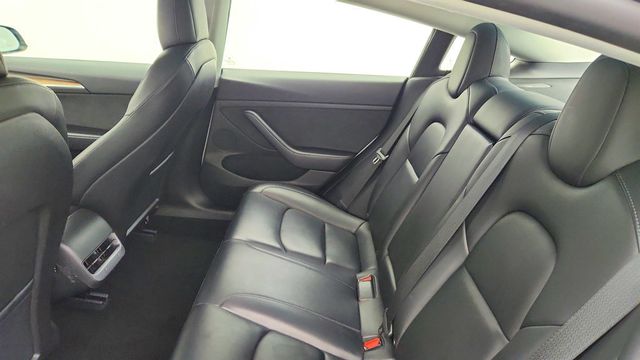 2022 Tesla Model 3 Long Range AWD *Ltd Avail* w/ 19'' Wheels & Acceleration Boost - 23023654 - 24