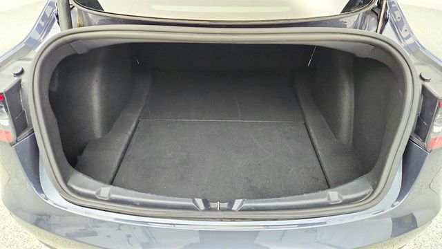 2022 Tesla Model 3 Long Range AWD *Ltd Avail* w/ Full Self-Driving, B&W Premium Int - 22968663 - 30