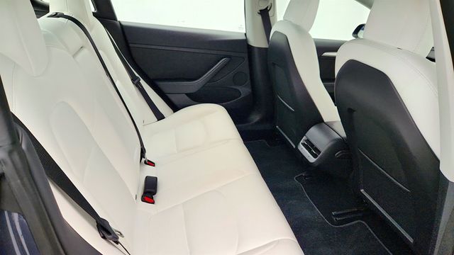 2022 Tesla Model 3 Long Range AWD *Ltd Avail* w/ Full Self-Driving, B&W Premium Int - 22968663 - 31