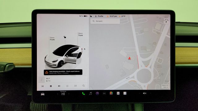 2022 Tesla Model 3 Long Range AWD *Ltd Avail* with Acceleration Boost - 22984997 - 21