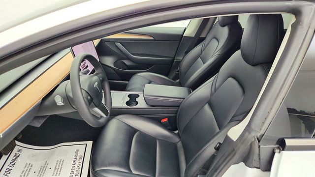 2022 Tesla Model 3 Long Range AWD *Ltd Avail* with Acceleration Boost - 22984997 - 22