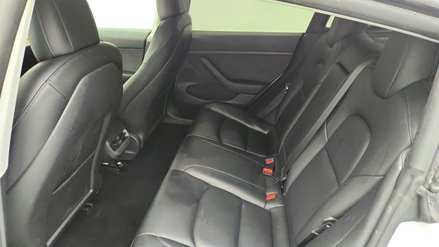 2022 Tesla Model 3 Long Range AWD *Ltd Avail* with Acceleration Boost - 22984997 - 23