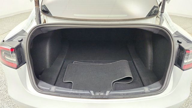 2022 Tesla Model 3 Long Range AWD *Ltd Avail* with Acceleration Boost - 22984997 - 24
