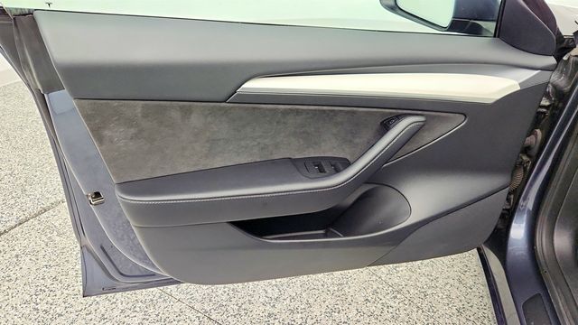 2022 Tesla Model 3 Long Range AWD with White & Black Premium Interior - 22962077 - 10