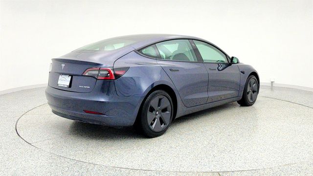 2022 Tesla Model 3 Long Range AWD with White & Black Premium Interior - 22962077 - 4