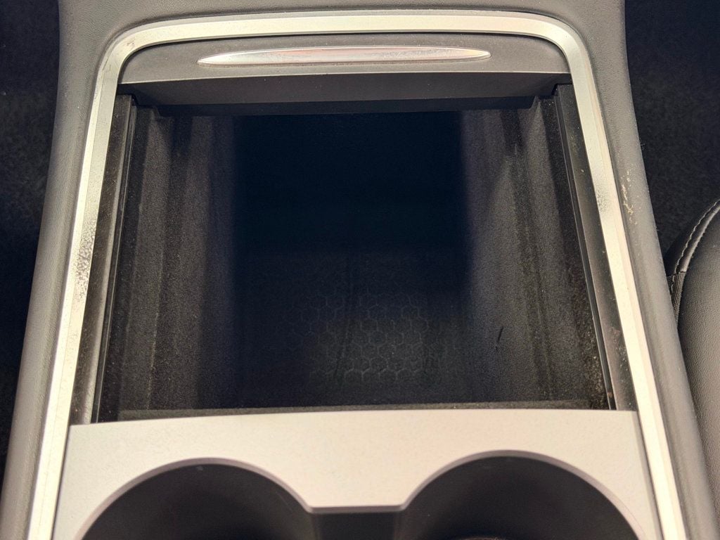 2022 Tesla Model 3 Performance AWD - 23038194 - 32
