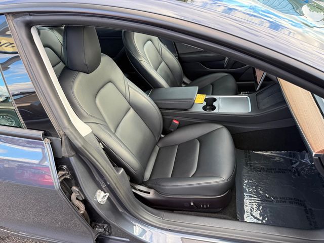 2022 Tesla Model 3 Performance AWD - 22928339 - 29