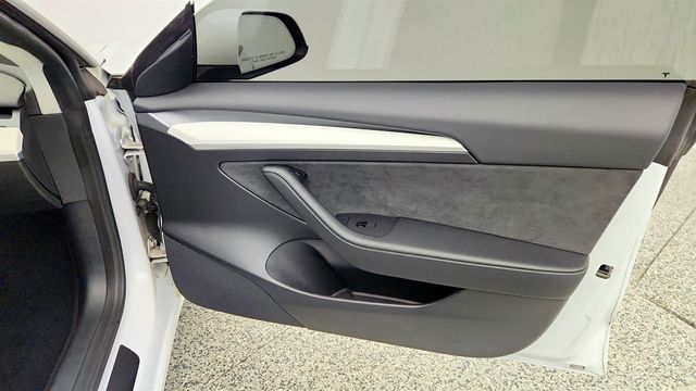 2022 Tesla Model 3 Performance AWD - 23010742 - 28