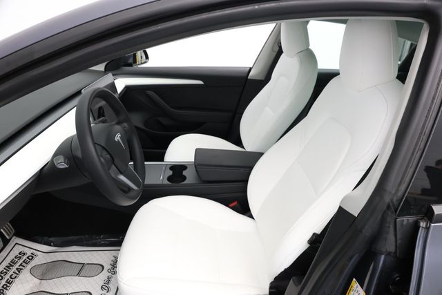 2022 Tesla Model 3 Performance AWD with White & Black Premium Interior - 22937909 - 18