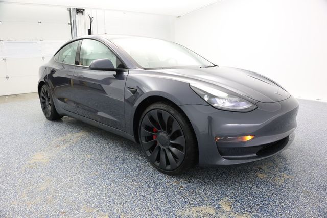 2022 Tesla Model 3 Performance AWD with White & Black Premium Interior - 22937909 - 1