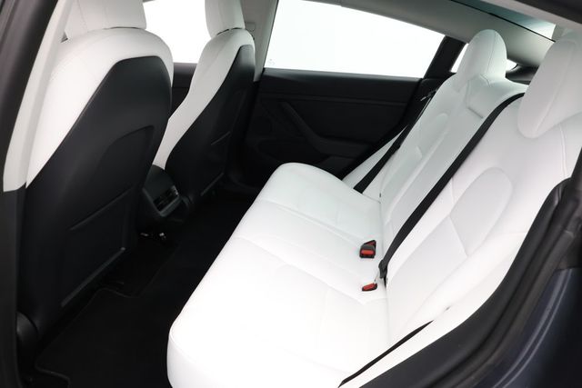 2022 Tesla Model 3 Performance AWD with White & Black Premium Interior - 22937909 - 19