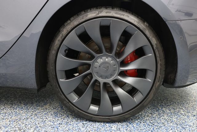 2022 Tesla Model 3 Performance AWD with White & Black Premium Interior - 22937909 - 5