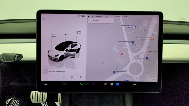 2022 Tesla Model 3 Performance AWD w/ White & Black Premium Interior - 23010742 - 21